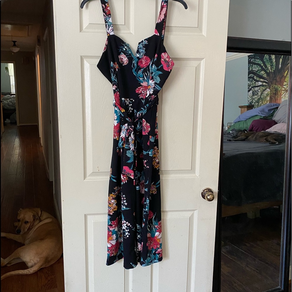 Super cute jumper Xxl- worn 1 time to party